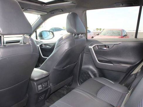 Used 2021 Toyota RAV4 XSE AWD/4WD image 9