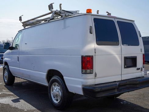 Used 2014 Ford E-250 and Econoline 250 w/ Power Group RWD image 4