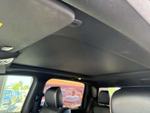 Used 2022 RAM 1500 Laramie AWD/4WD image 23