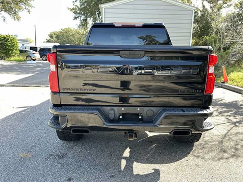 Used 2021 Chevrolet Silverado 1500 Custom Trail Boss w/ Midnight Edition AWD/4WD image 5