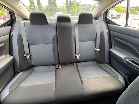 Used 2025 Nissan Versa SV FWD image 35