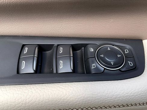 New 2026 GMC Yukon Denali w/ Sun & Power Step Package AWD/4WD image 15