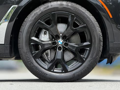 Used 2019 BMW X7 xDrive50i w/ Premium Package AWD/4WD image 19
