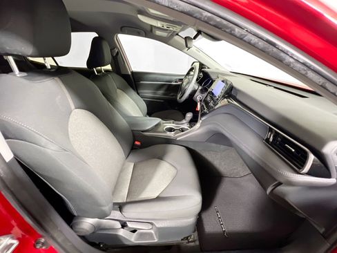 Used 2023 Toyota Camry LE image 29