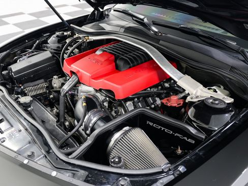 Used 2013 Chevrolet Camaro ZL1 image 17