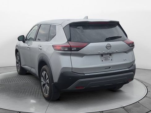 Used 2023 Nissan Rogue SV FWD image 3