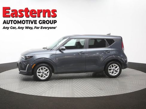 Used 2023 Kia Soul LX w/ LX Technology Package FWD image 57
