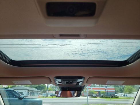 New 2026 Kia Carnival Hybrid FWD image 20