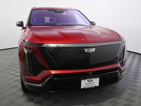 New 2026 Cadillac Vistiq Sport w/ LPO, Floor Liner Package image 9
