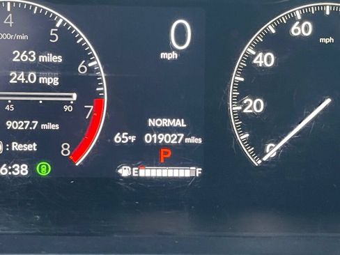 Certified 2024 Honda HR-V Sport image 3