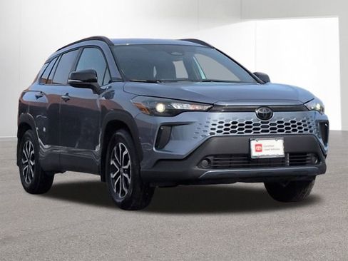 Certified 2026 Toyota Corolla Cross SE image 3