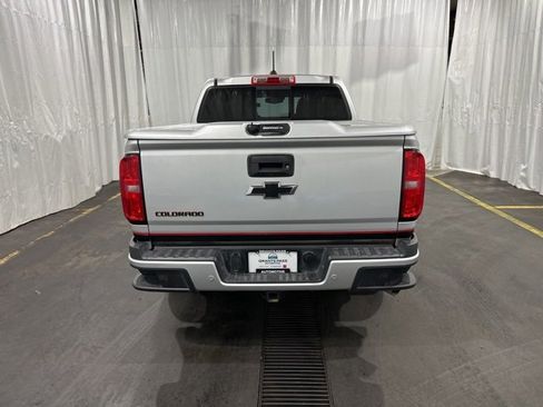 Used 2019 Chevrolet Colorado LT w/ Redline Special Edition image 4