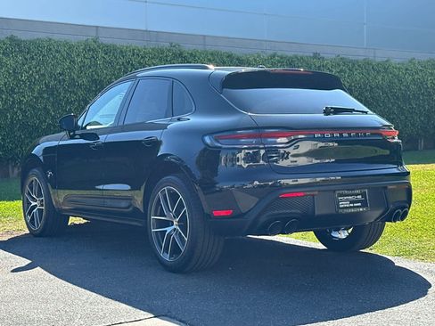 Used 2026 Porsche Macan AWD/4WD image 3