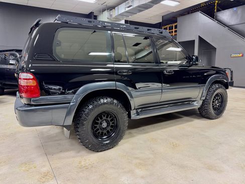 Used 2001 Toyota Land Cruiser image 7