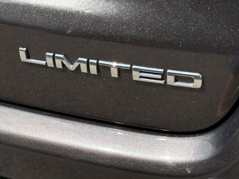 Used 2024 Jeep Compass Limited w/ Sun and Sound Group AWD/4WD image 6