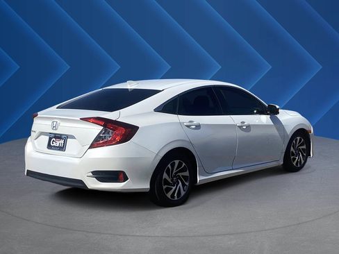 Used 2018 Honda Civic EX image 3