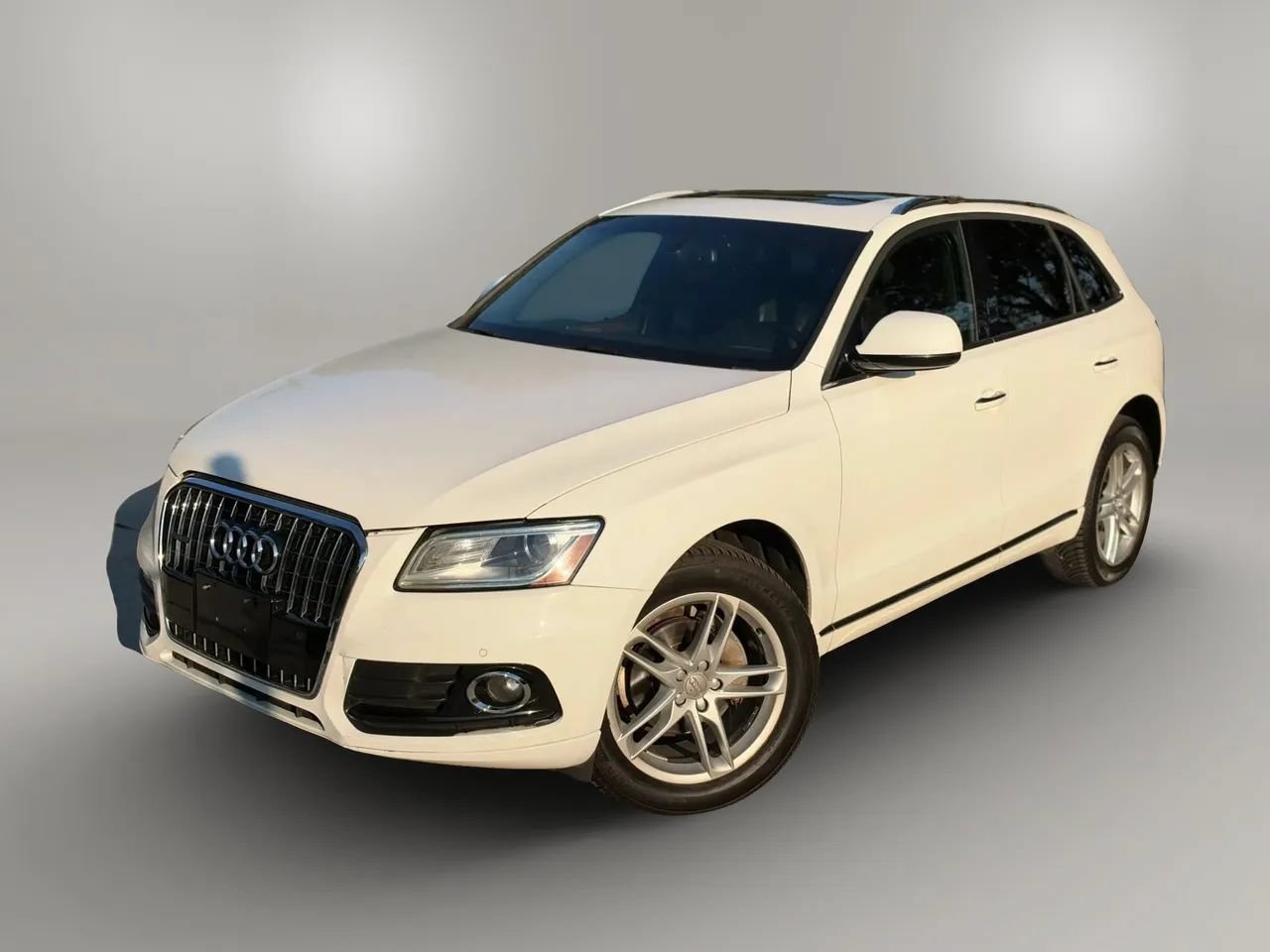 Used 2016 Audi Q5 2.0T Premium Plus w/ Technology Package AWD/4WD image 12