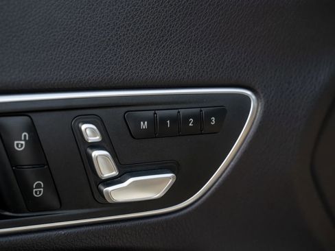 Used 2018 Mercedes-Benz CLA 250 4MATIC image 15