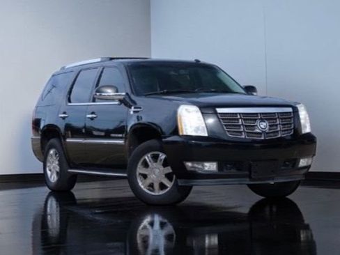 Used 2007 Cadillac Escalade 2WD w/ Information Package image 1