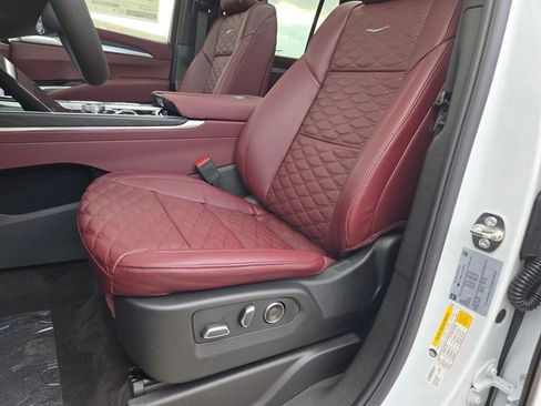 New 2026 Cadillac Escalade Luxury image 30