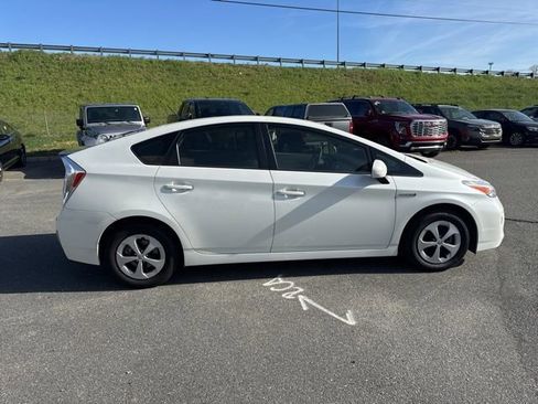 Used 2013 Toyota Prius Three image 8