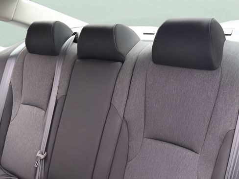 Used 2025 Honda Accord SE image 14
