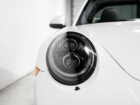 Used 2017 Porsche 911 Targa 4 AWD/4WD image 60