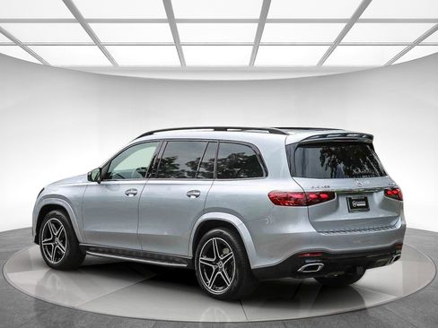 Certified 2025 Mercedes-Benz GLS 450 4MATIC image 2