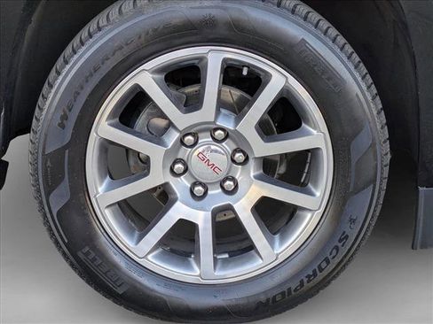 Used 2015 GMC Yukon Denali w/ Premium Package image 26