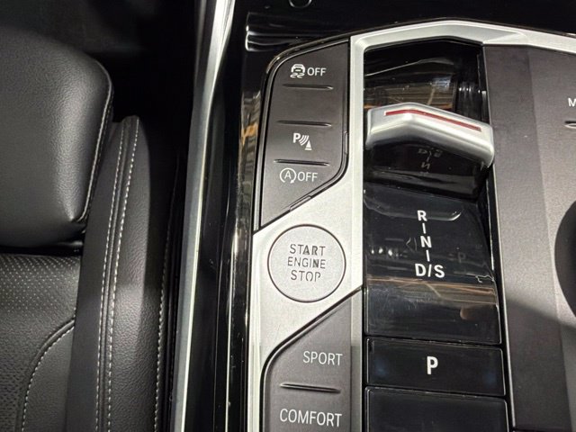 Certified 2023 BMW 330i xDrive Sedan w/ Driving Assistance Package AWD/4WD image 42