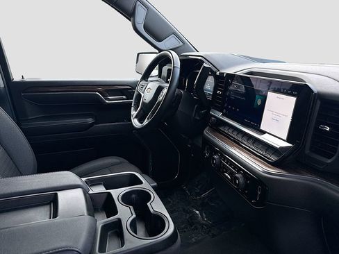 Used 2024 Chevrolet Silverado 1500 LT w/ Protection Package image 16