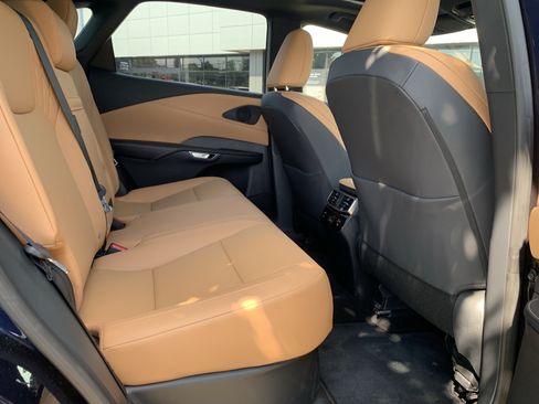 Used 2026 Lexus RX 350 Premium w/ Accessory Package (Z1) FWD image 33