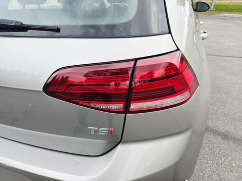 Used 2018 Volkswagen Golf SE image 41