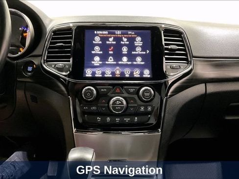Used 2020 Jeep Grand Cherokee Altitude AWD/4WD image 20