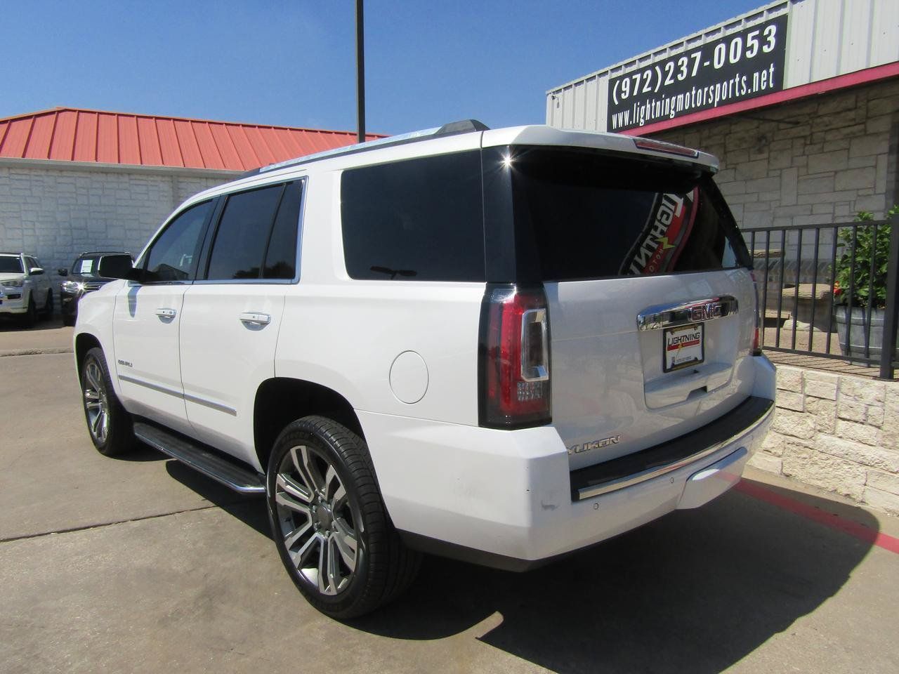 Used 2019 GMC Yukon Denali w/ Open Road Package AWD/4WD image 3