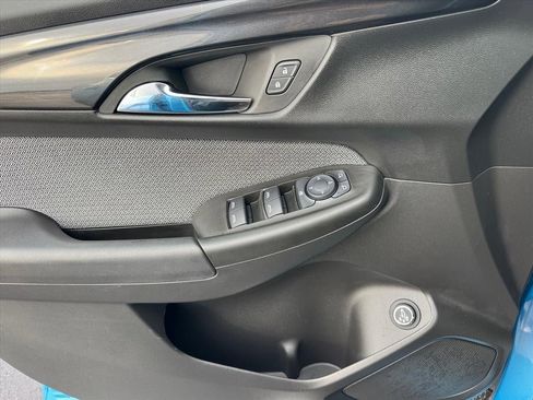 Used 2025 Chevrolet TrailBlazer LT w/ Convenience Package image 12