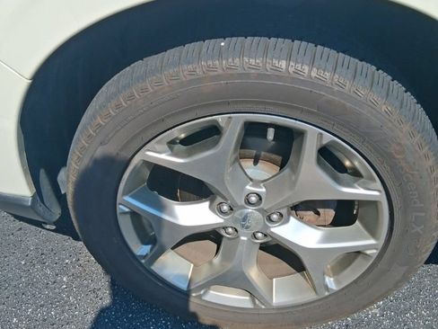 Used 2016 Subaru Forester 2.5i Touring w/ Popular Package #1 AWD/4WD image 12