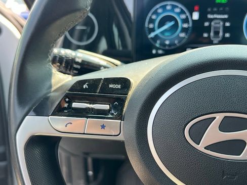 Certified 2025 Hyundai Elantra SEL FWD image 15