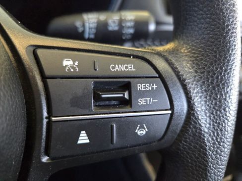 Used 2025 Honda CR-V LX image 32