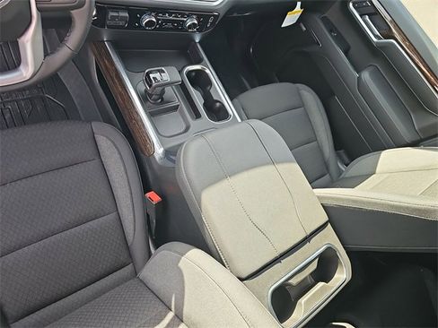 New 2026 GMC Sierra 1500 Elevation image 22