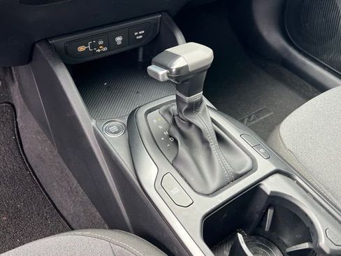 Certified 2025 Kia K4 LXS image 18