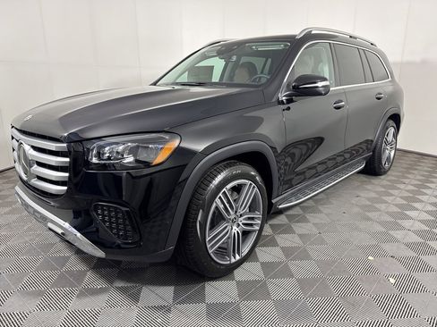 New 2026 Mercedes-Benz GLS 450 4MATIC image 1