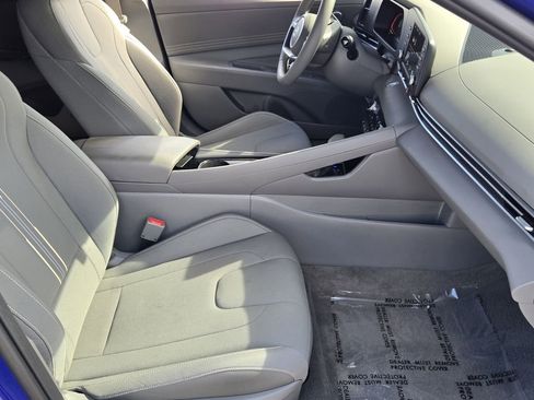 Certified 2026 Hyundai Elantra SEL Sport w/ Cargo Package image 16