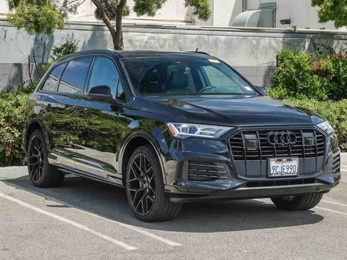 Used 2022 Audi Q7 2.0T Premium Plus w/ Premium Plus Package AWD/4WD image 3