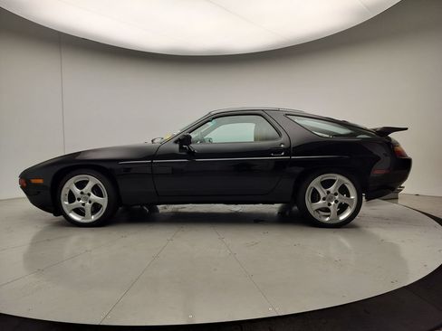 Used 1988 Porsche 928 S4 RWD image 2