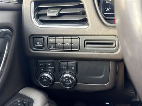Certified 2023 GMC Yukon SLT image 18