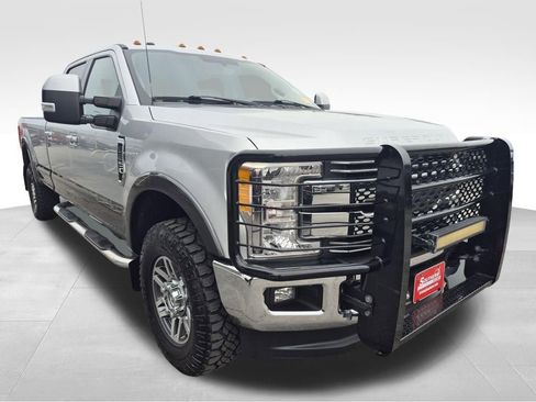 Used 2017 Ford F250 Lariat w/ Lariat Value Package image 7