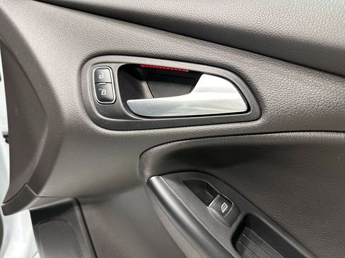 Used 2017 Ford Focus RS image 11