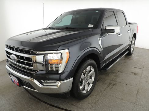 Used 2021 Ford F150 Lariat RWD image 2