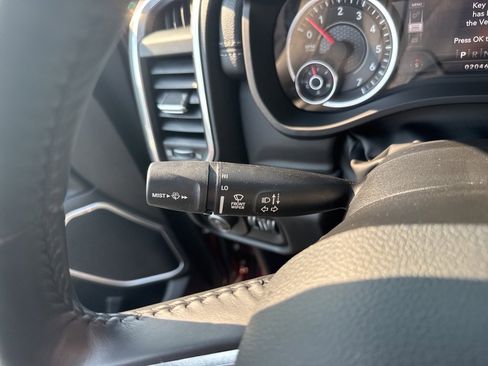 Used 2023 RAM 1500 Laramie image 32
